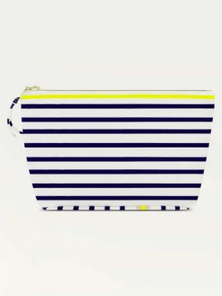 CORA | Pouch
