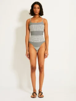 ELENE | One Piece