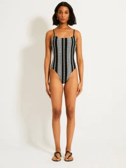 ELENE | One Piece
