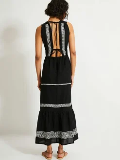 LELISA | V Neck Dress