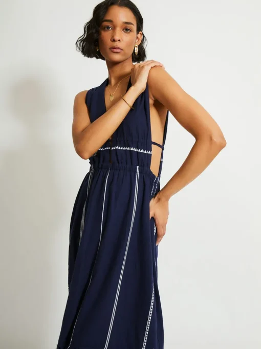 LELISA | V Neck Dress