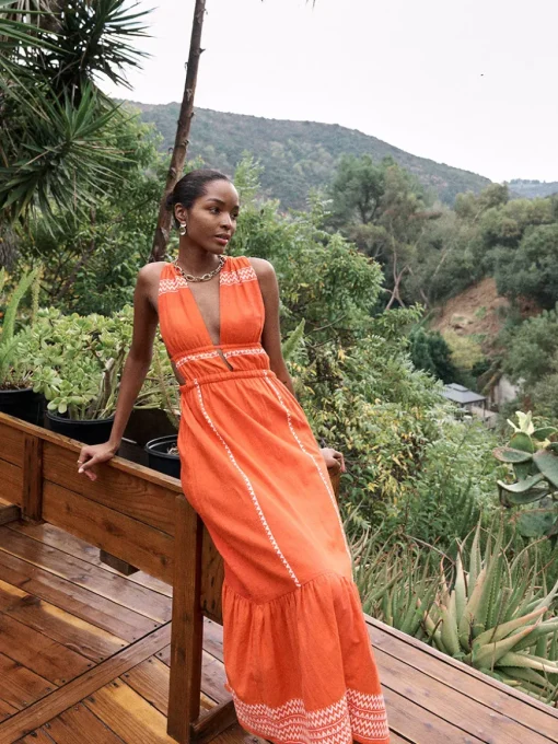 LELISA | V Neck Dress