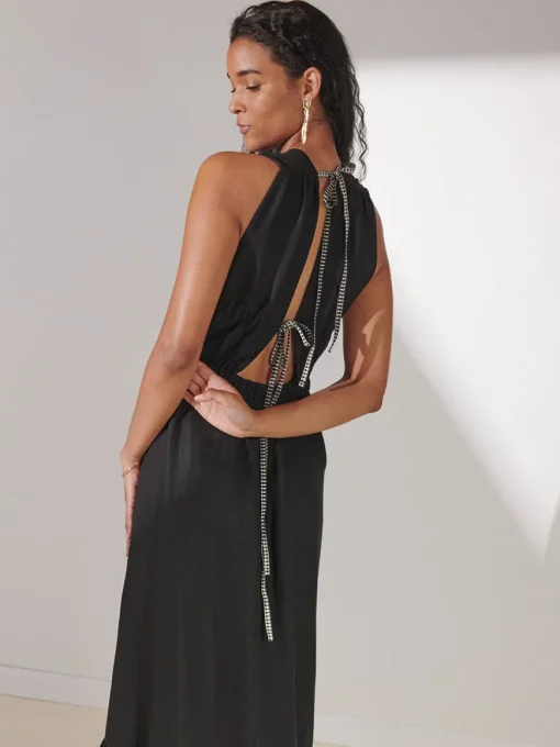 LELISA | V Neck Dress